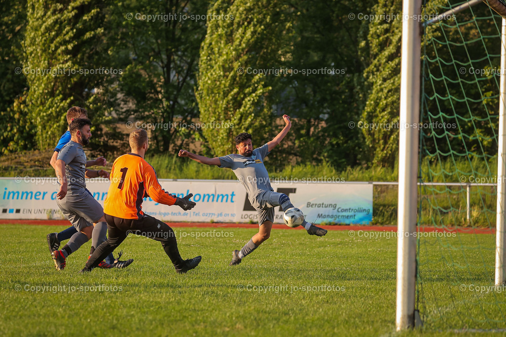 BQ3I6347 | 17.05.2023; Kreisliga C Dillenburg; Rasenplatz Dillenburg; SSV Dillenburg II - FSV Nanzenbach; Ergebnis: 2:2 (0:1)