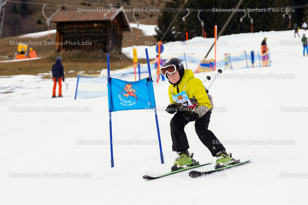 SRF_02.01.2026_0787 | Skirennfotos,Serfaus,Fiss,Ladis,Kinderskirennen,Winter,Tirol,Oberland,skirace,SFL,feelfree,weil wir's genießen,ski,Ski,skifahren,Sonnenplateau, - Realisiert mit Pictrs.com