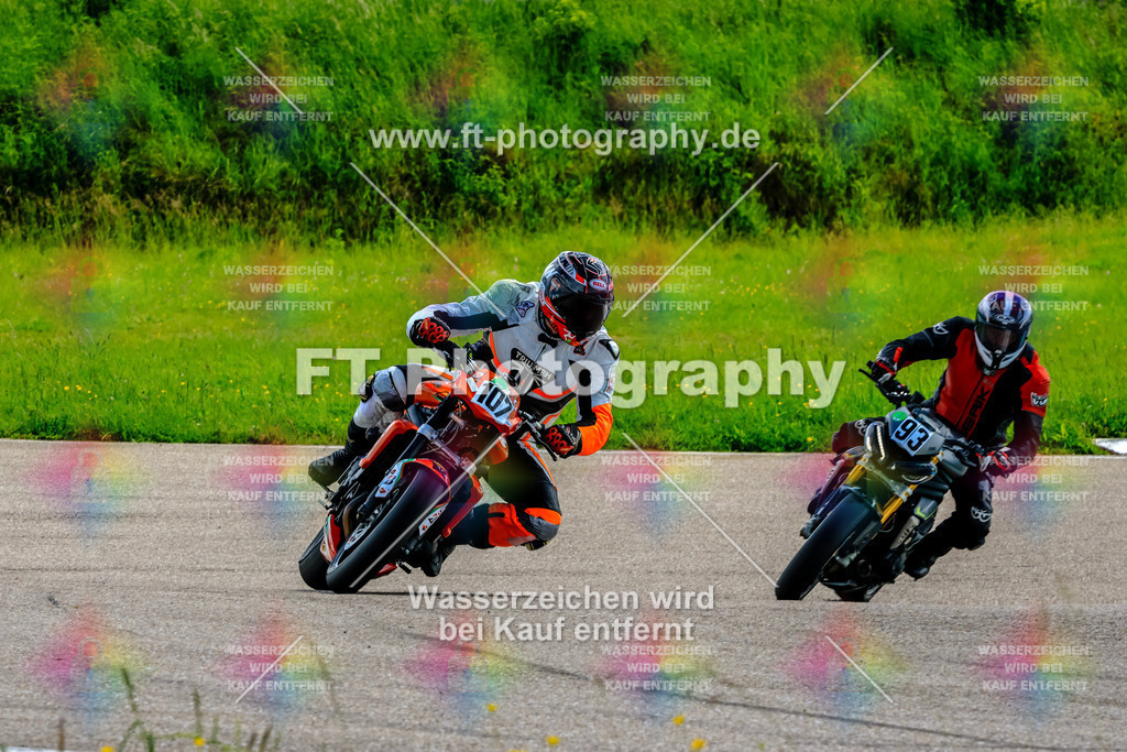 MotoTeam-0362 | Hier findet Ihr Bilder von Touristenfahrten auf der Nürburgring Nordschleife oder von anderen Veranstaltungen die ich besucht habe. Viel Spass beim Durch Schauen 