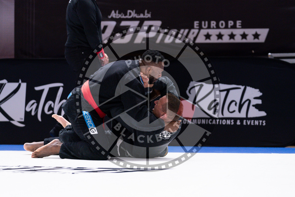 20241013PBB5667 | Athletes compete during the AJP Tour Europe Continental Jiu-Jitsu Amateurs & Masters Championship on October 13, 2024 in Almere near Amsterdam, Netherlands. © Chiara Dazi / photoblackbelt