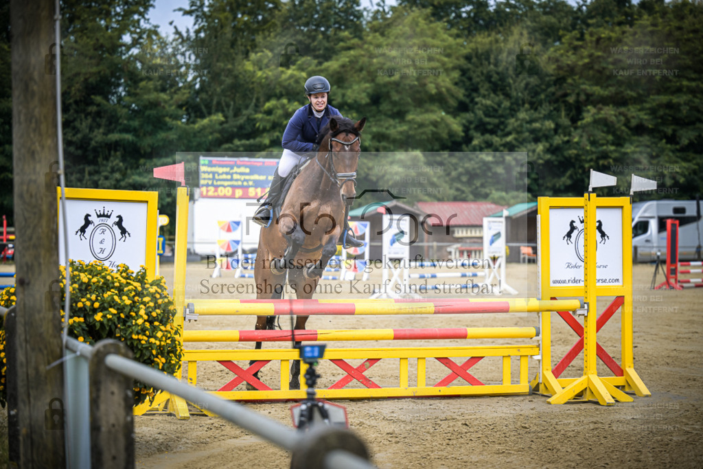 DOS_1506 | Entdecke hochwertige Reitturnierfotos von Foto Oger. Professionell, emotional und authentisch – jetzt Lieblingsmomente im Shop bestellen. - Realisiert mit Pictrs.com