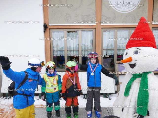 Gruppe Lars (1) | Photos von der Skischule Warth - Realisiert mit Pictrs.com