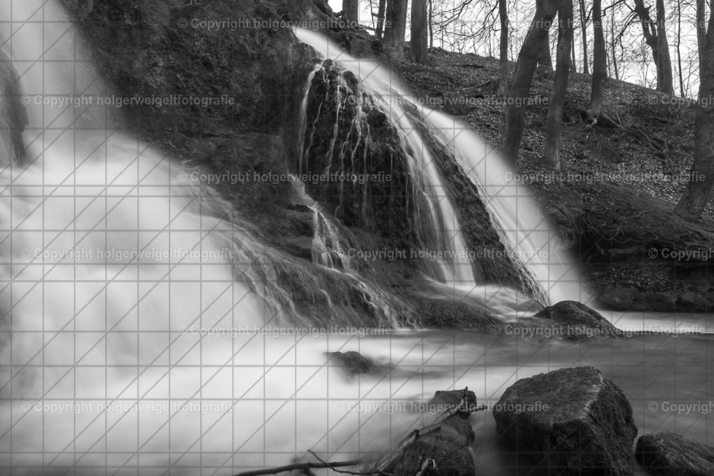 Lutterwasserfall | Kaufen sie online außergewöhnliche Fotografien auf Leinwand Acrylglas Fotoprint Aludibond von holgerweigeltfotografie - Realisiert mit Pictrs.com