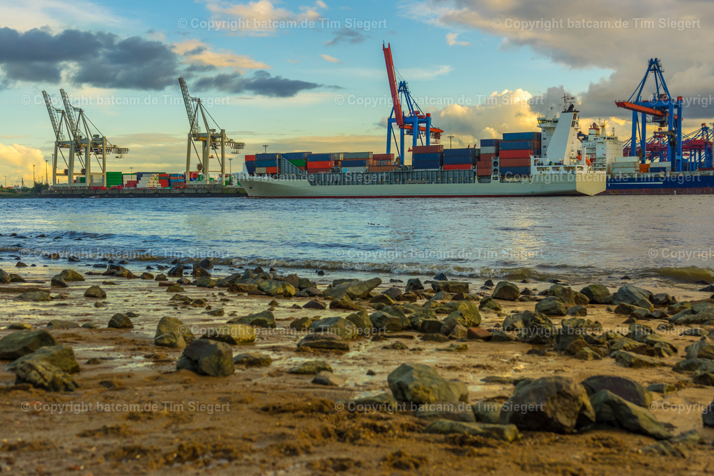 Hamburg-Hafen-Elbstrand | batcam.de - Realisiert mit Pictrs.com