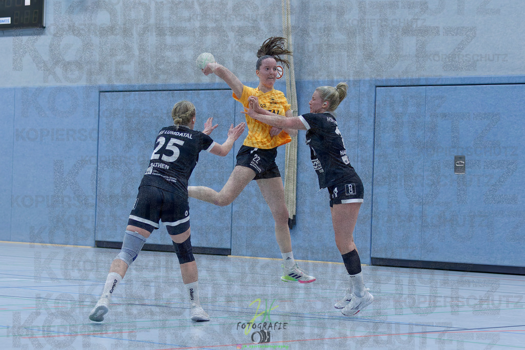 Handball Frauen Oberliga Mitte, HSG Eibelshausen/Ewersbach - HSG Lumdatal | Handball Frauen Oberliga Mitte, HSG Eibelshausen/Ewersbach - HSG Lumdatal am 21.02.2026 in Dietzhölztal-Steinbrücken (Sporthalle am Hammerweiher)Photo © 2026 - Jörg Heinrich - Realisiert mit Pictrs.com