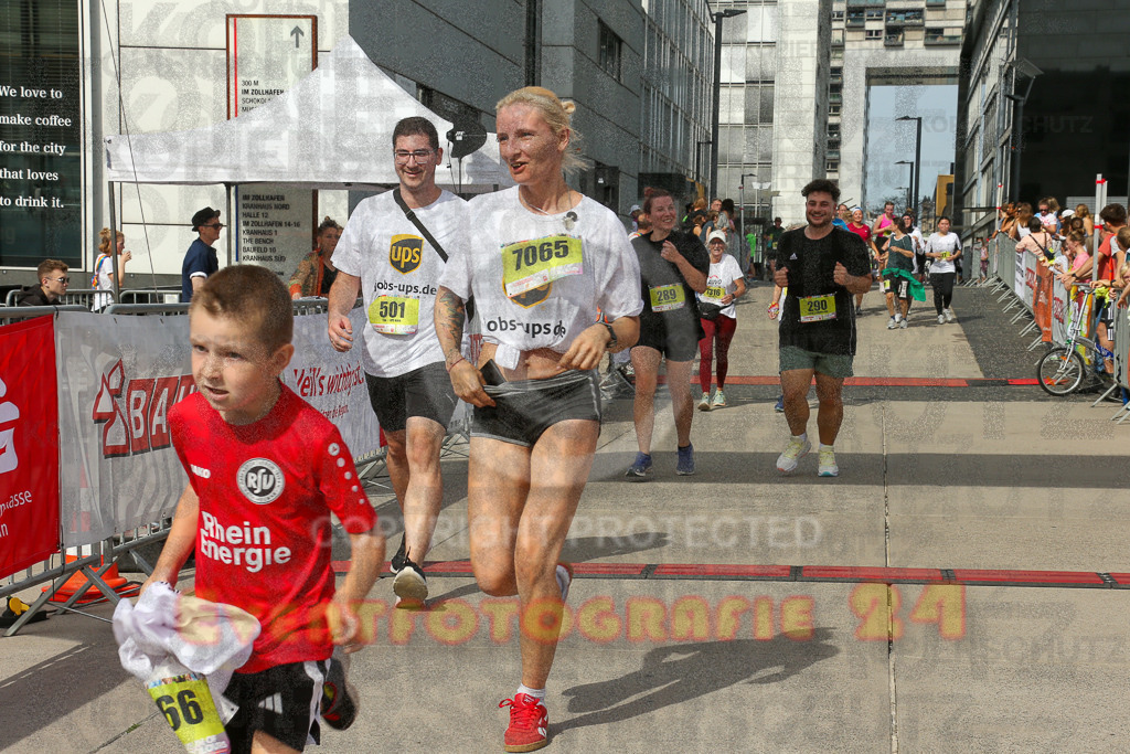250920_1343_EX1_6372 | Sportfotografie im Rhein-Sieg Kreis, Köln, Bonn, NRW, Rheinland Pfalz, Hessen, etc. Unser Tätigkeitsfeld umfasst den Laufsport vom Volkslauf über den Marathon, Duathlon, Triathon bis zum Ultralauf wie Kölnpfad Ultra oder Schindertrail.