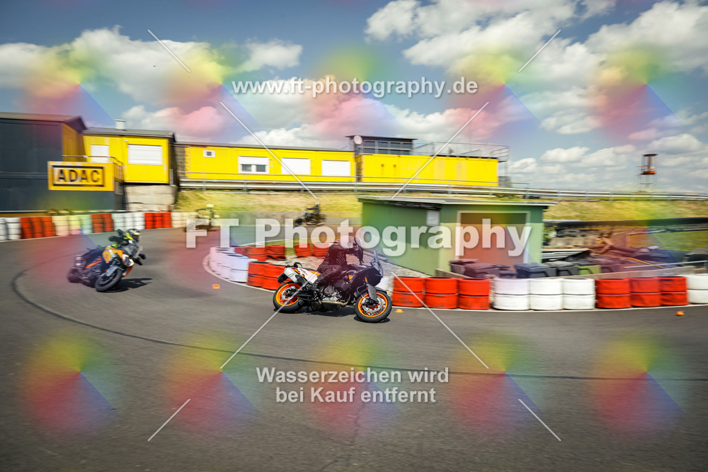 OBK_Mai_Volker_Adam-10888 | Hier findet Ihr Bilder von Touristenfahrten auf der Nürburgring Nordschleife oder von anderen Veranstaltungen die ich besucht habe. Viel Spass beim Durch Schauen 