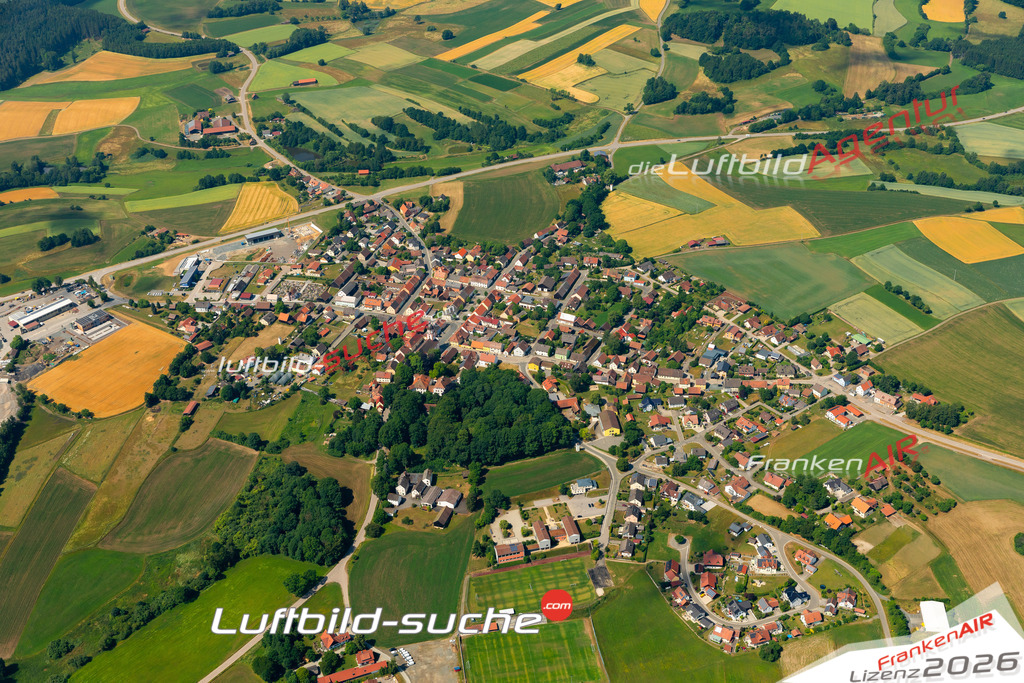 Das Luftbild zeigt :  Winklarn - Die Luftaufnahme wurde 2023 vom UL-Flugzeug aus erstellt ( keine Drohne ) - Hochauflösende Luftaufnahme - Für grossformatige Ausdrucke geeignet. Die Geschenkidee !Mit Lizenz und Bildrechte bestellbar