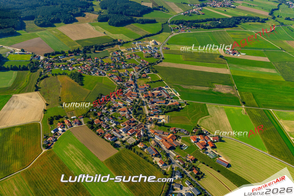 Das Luftbild zeigt : Vilzing Cham - Die Luftaufnahme wurde 2024 vom UL-Flugzeug aus erstellt ( keine Drohne ) - Hochauflösende Luftaufnahme - Für grossformatige Ausdrucke geeignet. Die Geschenkidee !Mit Lizenz und Bildrechte bestellbar
