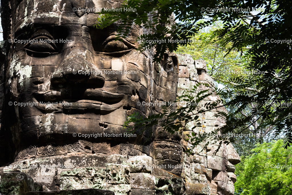 Reisefotografie - Asien - Kambodscha | Bayontempel im kambodschanischen Tempelbezirk Angkor Wat. - Realisiert mit Pictrs.com