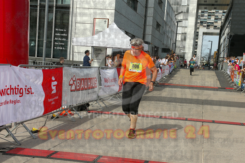 250920_1342_EX1_6272 | Sportfotografie im Rhein-Sieg Kreis, Köln, Bonn, NRW, Rheinland Pfalz, Hessen, etc. Unser Tätigkeitsfeld umfasst den Laufsport vom Volkslauf über den Marathon, Duathlon, Triathon bis zum Ultralauf wie Kölnpfad Ultra oder Schindertrail.
