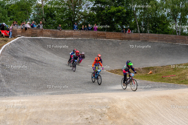 BayBMX2026-05031 | Fotogalerie von Thomas Dettweiler mit Eventbildern und lizenzfreien Fotos. Perfekt als Wandbild, für Büro, Website oder private Nutzung. - Realisiert mit Pictrs.com