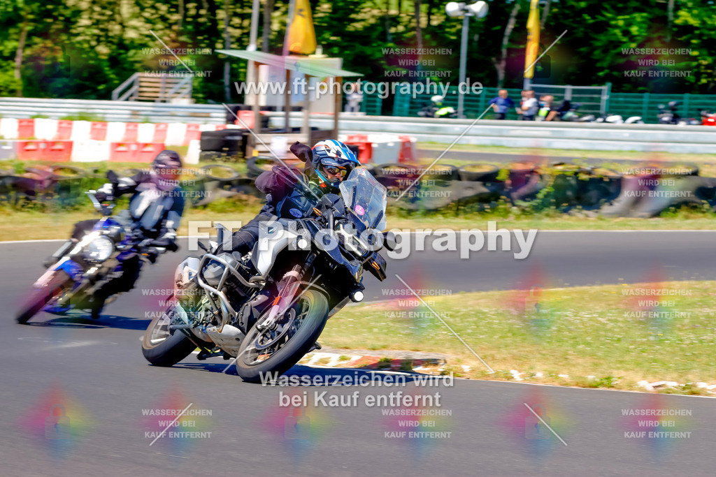_MOT9330 | Hier findet Ihr Bilder von Touristenfahrten auf der Nürburgring Nordschleife oder von anderen Veranstaltungen die ich besucht habe. Viel Spass beim Durch Schauen 
