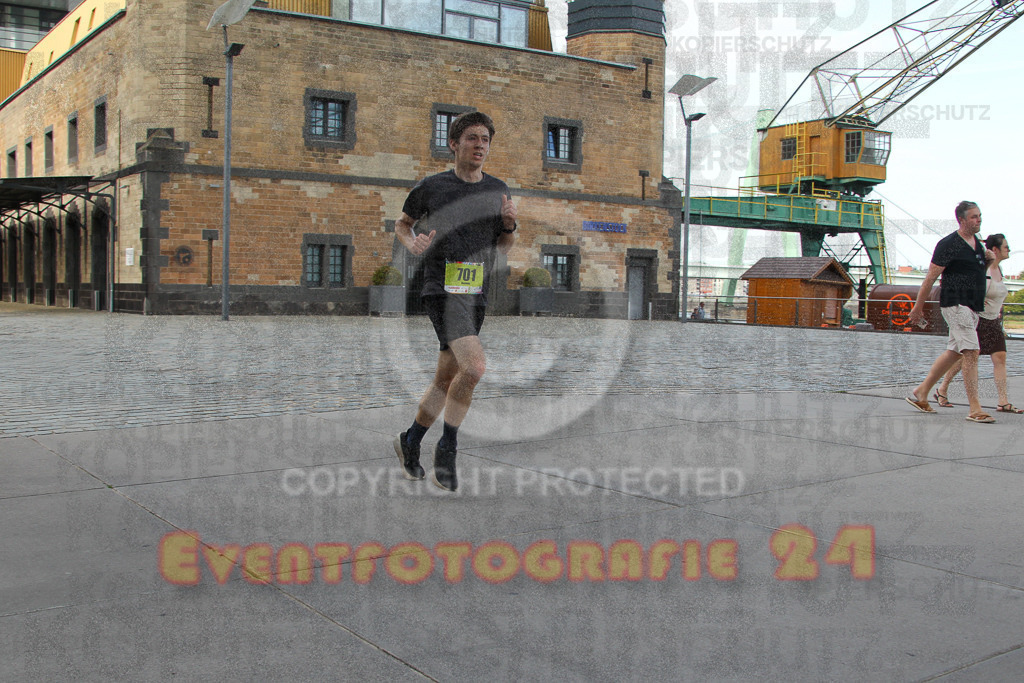 250920_1510_EV4_8197 | Sportfotografie im Rhein-Sieg Kreis, Köln, Bonn, NRW, Rheinland Pfalz, Hessen, etc. Unser Tätigkeitsfeld umfasst den Laufsport vom Volkslauf über den Marathon, Duathlon, Triathon bis zum Ultralauf wie Kölnpfad Ultra oder Schindertrail.
