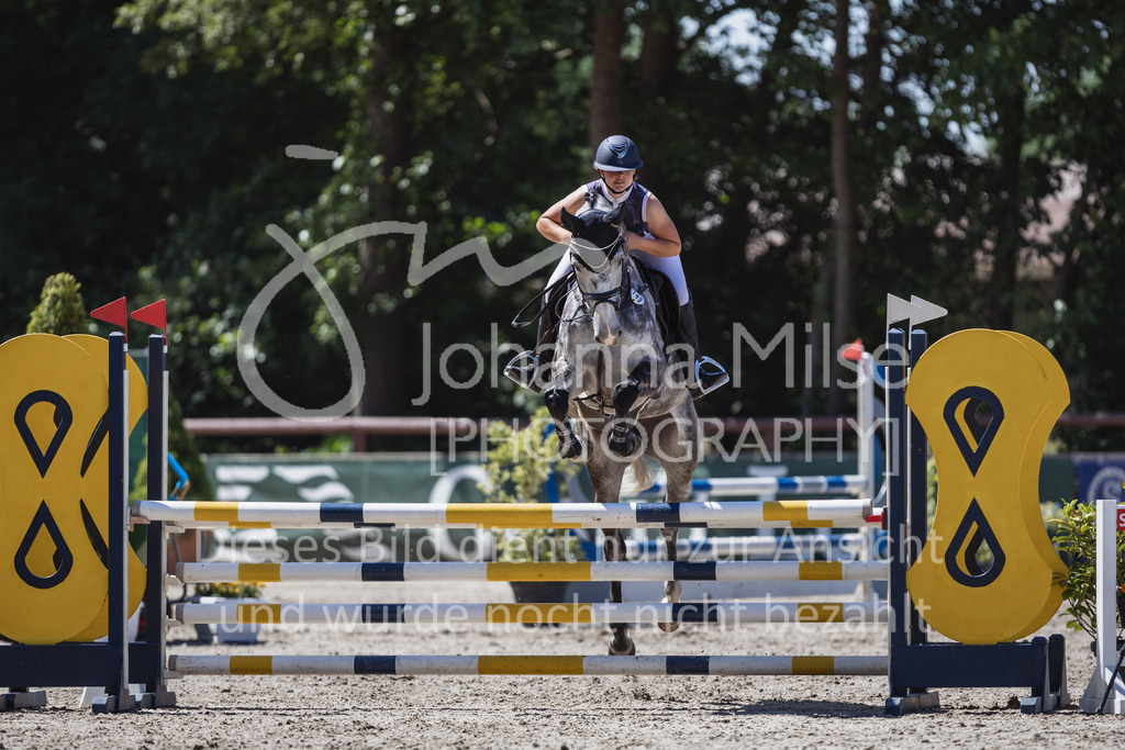 230610_Mühlen_A-Spr2-765 | Deine schönsten Turniermomente als professionelle Fotos! Entdecke hochwertige Pferdesport-Fotografie im Online-Shop. Jetzt Fotos finden & bestellen!