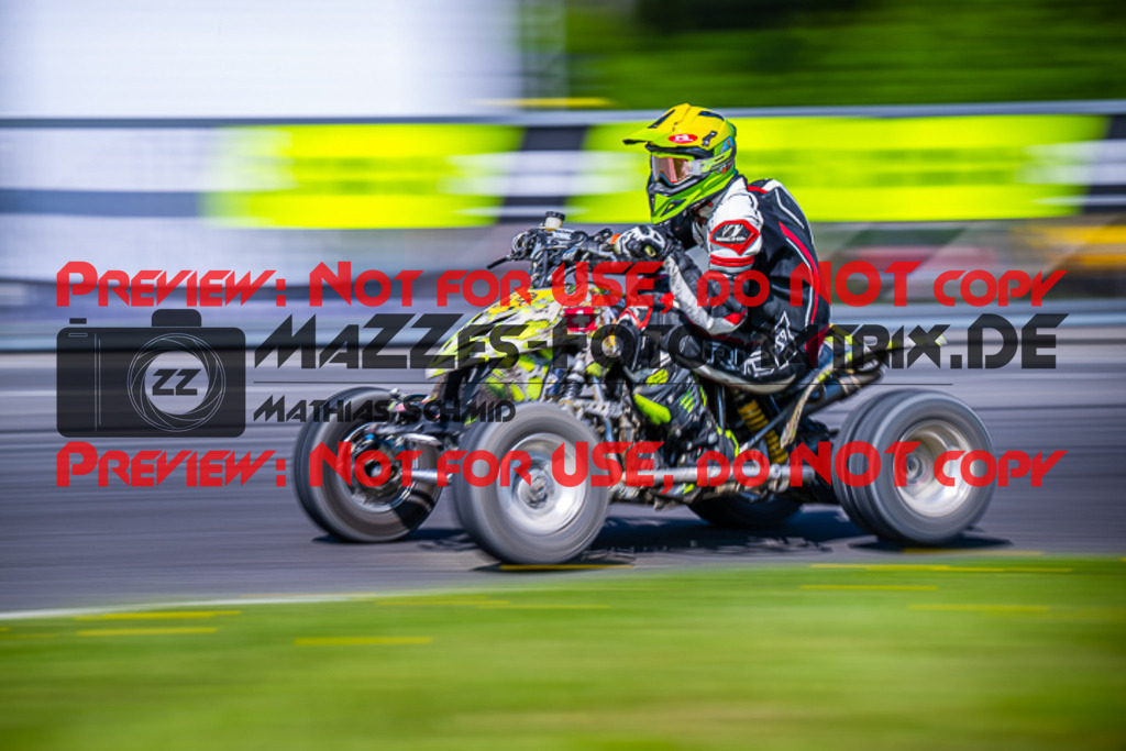MaZZes_FotoMatrix_230527_8721-2 | QUAD