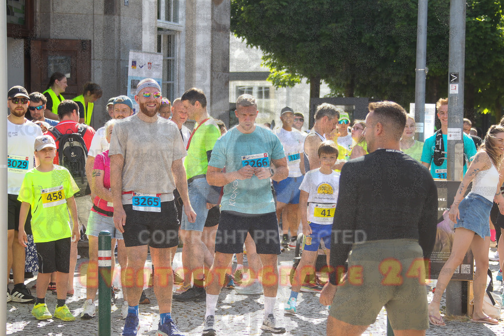 250621_0950_EV4_3345 | Sportfotografie im Rhein-Sieg Kreis, Köln, Bonn, NRW, Rheinland Pfalz, Hessen, etc. Unser Tätigkeitsfeld umfasst den Laufsport vom Volkslauf über den Marathon, Duathlon, Triathon bis zum Ultralauf wie Kölnpfad Ultra oder Schindertrail.