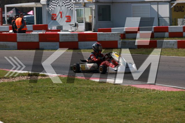 0DKP2424 | Kliewer Motion & Motorsport - Realisiert mit Pictrs.com