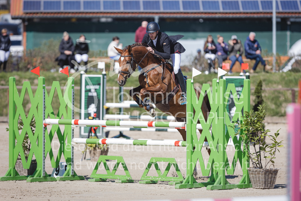 220416_4_L-Stil1-414 | Frühlingsfest der Pferde
Herford
16.April 2022
04/1 Stilspringprüfung Kl.L geschlossen 0-78 RLP