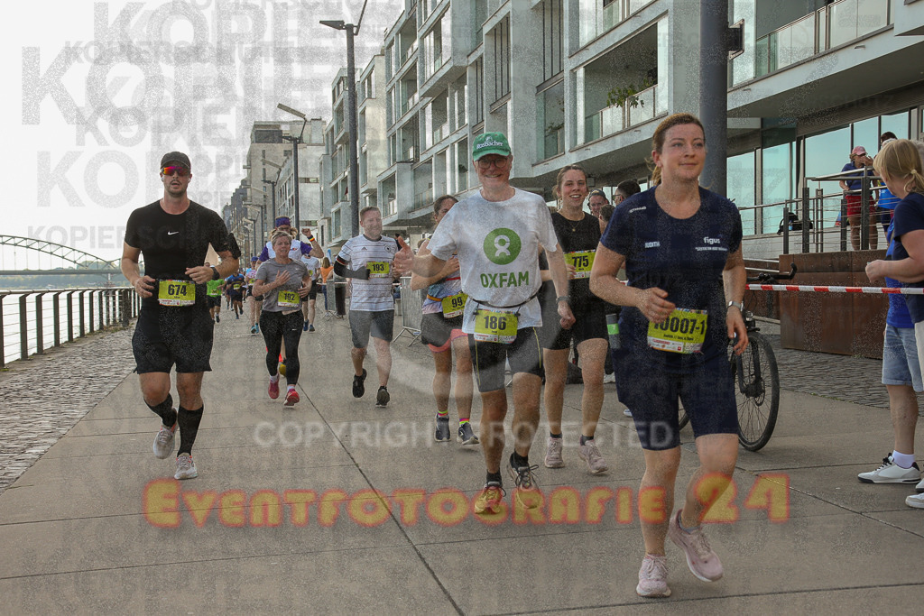 250920_1451_EX1_7882 | Sportfotografie im Rhein-Sieg Kreis, Köln, Bonn, NRW, Rheinland Pfalz, Hessen, etc. Unser Tätigkeitsfeld umfasst den Laufsport vom Volkslauf über den Marathon, Duathlon, Triathon bis zum Ultralauf wie Kölnpfad Ultra oder Schindertrail.