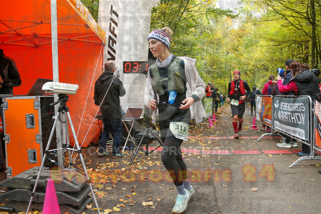 251026_1313_EX1_2886 | Sportfotografie im Rhein-Sieg Kreis, Köln, Bonn, NRW, Rheinland Pfalz, Hessen, etc. Unser Tätigkeitsfeld umfasst den Laufsport vom Volkslauf über den Marathon, Duathlon, Triathon bis zum Ultralauf wie Kölnpfad Ultra oder Schindertrail.