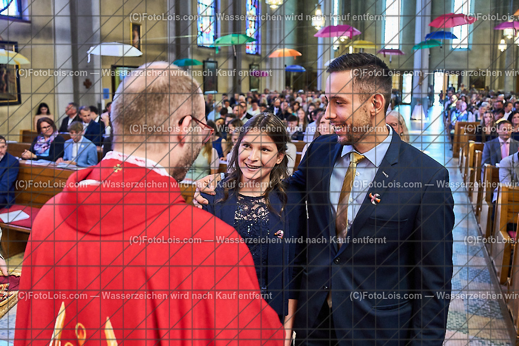 ALP1042_PfarrFirmung Wieselburg_Firmvorgang | (C)FotoLois.com, Alois Spandl, Firmung in der Pfarrkirche Wieselburg mit Generalvikar Dr. Christoph Weiss, Dechant Pfarrer Daniel Kostrzycki und Monignore Franz Dammerer, Sa 15. Juni 2024.