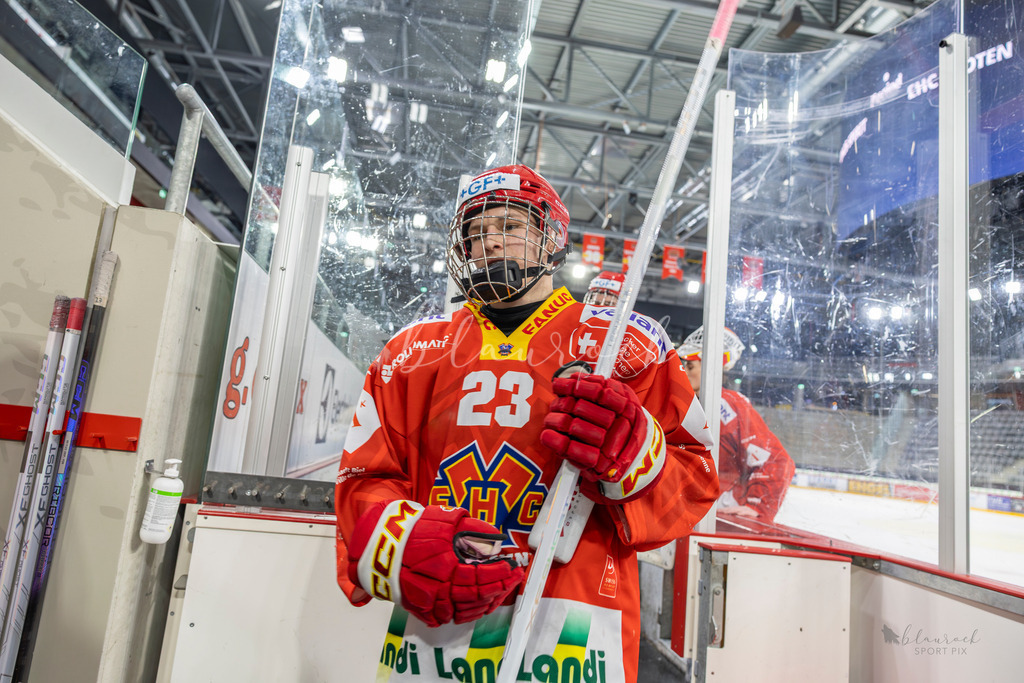 U18_EHCB vs EHCK_wb20260308-5737 | Sportbilder, Sportfotograf, Hochzeits- und Eventfotografin, Flugshows, Portraits und Tiershooting, Aviation, Downhill, Nationalleague, Swissleague, International
