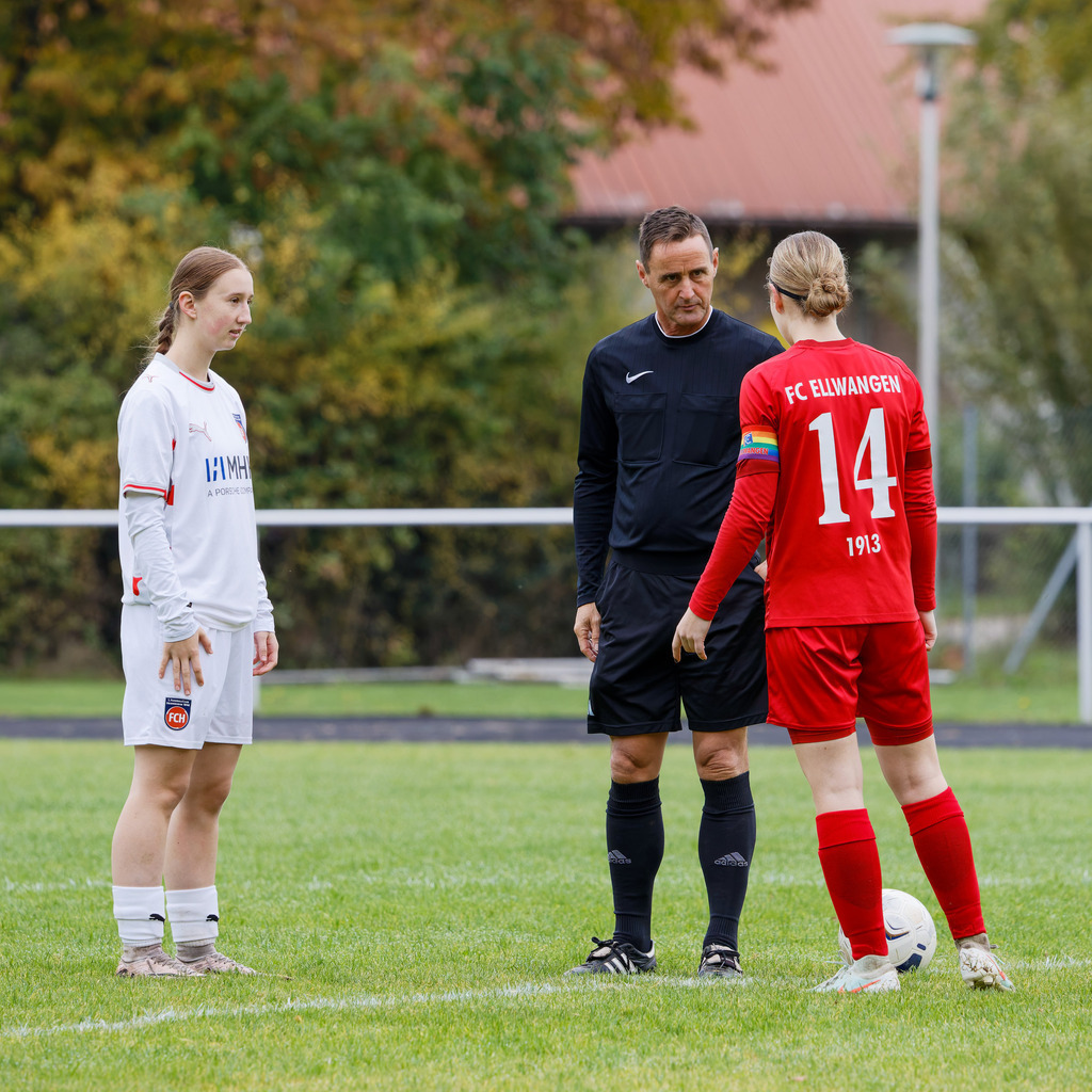FCEFCH_251012_0578 | Fotopresso – Sportfotografie in Heidenheim & Umgebung. Professionelle Sportfotografie für unvergessliche Momente. Dynamische Action-Shots, emotionale Szenen & hochwertige Bilder. - Realisiert mit Pictrs.com