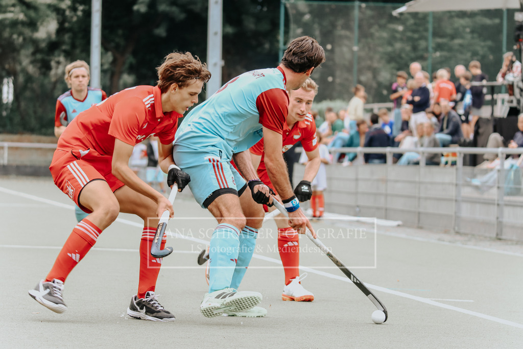 Herren_Bundesliga_02_F_RWK-UHC_21.09.25_Köln (311 von 471) | lanaschraderfotografie - Realisiert mit Pictrs.com