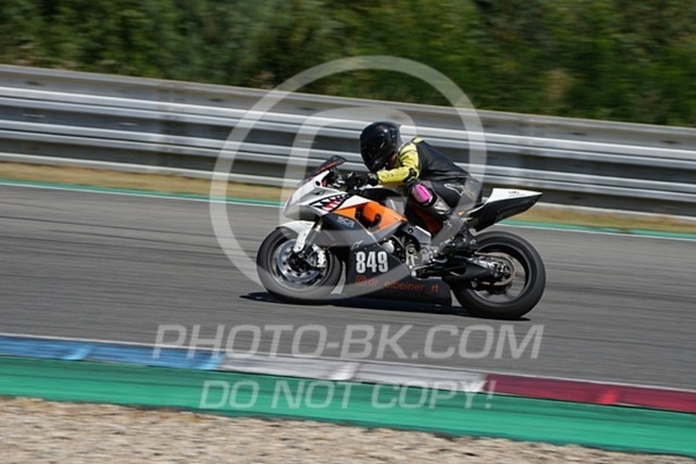 2024_07_31_PBK_33900 | Sportfotografie; SlowMotion; Video; Rennstrecke; Hafeneger; Speer; Racing; RSE; BMW; CBO; Trackday; Motorsportarena; Hockenheimring; Brno; Most; Barcelona; Valencia