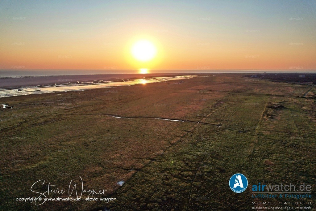 St.Peter-Ording - Boehl | Entdecken Sie atemberaubende Luftbilder und Fotografien auf airwatch.de - Tauchen Sie ein in eine Welt voller faszinierender Aufnahmen aus der Vogelperspektive.