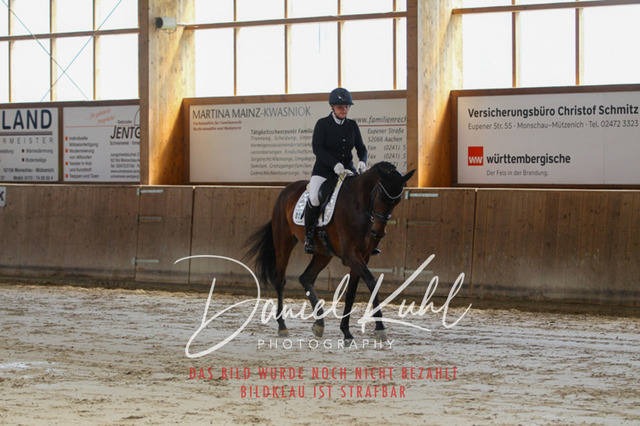 DKP43098 | Turniersportfotografie; Pferdefotografie; Dressurfotografie