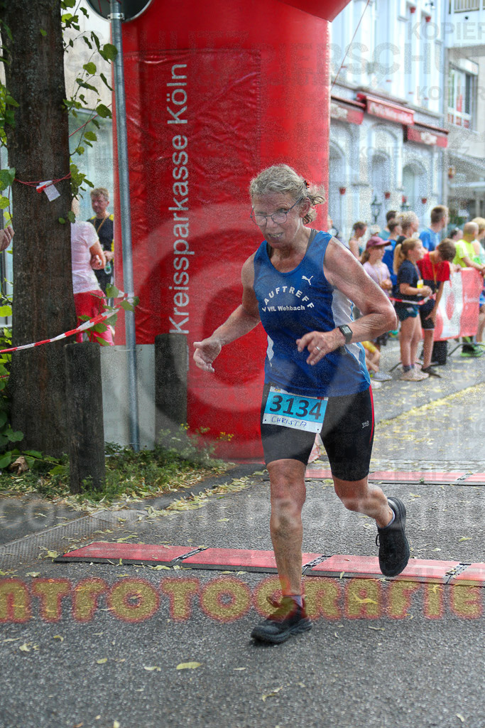 220625_1722_EX1_6705 | Sportfotografie im Rhein-Sieg Kreis, Köln, Bonn, NRW, Rheinland Pfalz, Hessen, etc. Unser Tätigkeitsfeld umfasst den Laufsport vom Volkslauf über den Marathon, Duathlon, Triathon bis zum Ultralauf wie Kölnpfad Ultra oder Schindertrail.