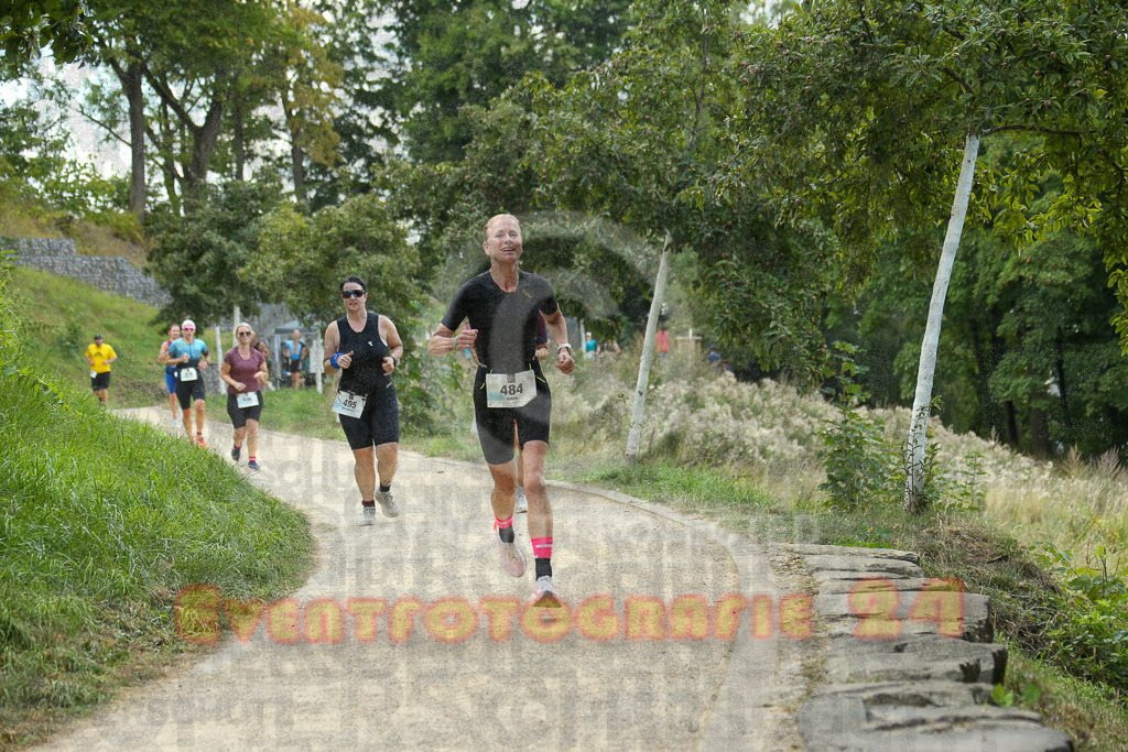 250824_1409_EX1_5138 | Sportfotografie im Rhein-Sieg Kreis, Köln, Bonn, NRW, Rheinland Pfalz, Hessen, etc. Unser Tätigkeitsfeld umfasst den Laufsport vom Volkslauf über den Marathon, Duathlon, Triathon bis zum Ultralauf wie Kölnpfad Ultra oder Schindertrail.