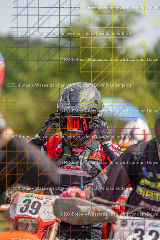 Wolfshausen 5 Lauf -68 | Sportfotografie von RO-Fotos: Motorsport, Motocross, Enduro, Laufveranstaltungen und Triathlon. Professionelle Fotos von Sportlern und Events. - Realisiert mit Pictrs.com
