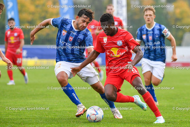 AUT, 2.Liga, FC Blau Weiss Linz vs FC Liefering | 29.10.2022, Hofmann Arena Linz, AUT, 2.Liga, FC Blau Weiss Linz vs FC Liefering, im Bild Marco Krainz (Blau Weiss Linz) vs Karim Konate (Liefering)


// Admiral 2. Liga Match between FC Blau Weiss Linz and FC Liefering in Linz, Austria on 2022/10/29
