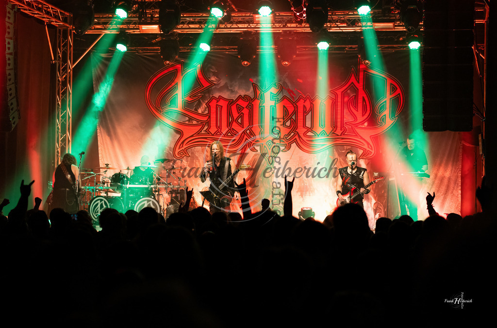 Ensiferum | Frank Herberich Fotografie, Frank Herberich, Fotografie, Hochzeit, Portrait, St. Peter Ording, Ording, Westerhever, Nordsee, Frank Fotografie, Hardheim,  Odenwald,Walldürn, Band,Eventfotografie - Realisiert mit Pictrs.com