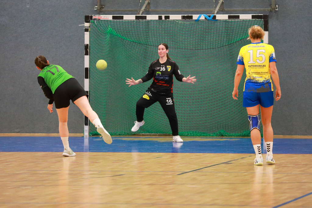 HcTvRhedeII_SvNeukirchen_150924_088 | Bildergalerie von Sport-Ereignissen aber auch von weiteren spannenden Dingen - nicht nur vom Niederrhein. In Anlehnung an den bekannten Spruch von Hanns Dieter Hüsch heißt das Motto: "Niederrhein ist überall".  - Realisiert mit Pictrs.com