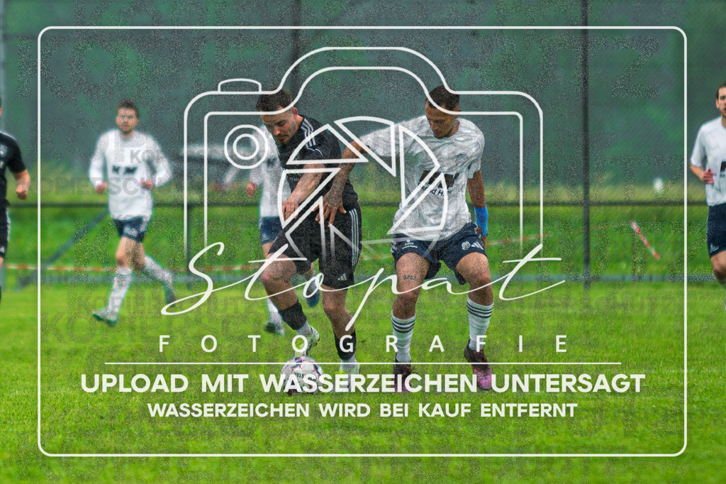 Final Kreispokal HK - Germania Walsrode vs. TSV Wietzendorf | Beon Hoppe (TSV Wietzendorf #31), Jose Israel Pinto Coelho (Germania Walsrode #13); Finale Kreispokal HK - Germania Walsrode vs. TSV Wietzendorf am 07.06.2026 in Sportplatz Alter Schulweg, Schülern - Realisiert mit Pictrs.com
