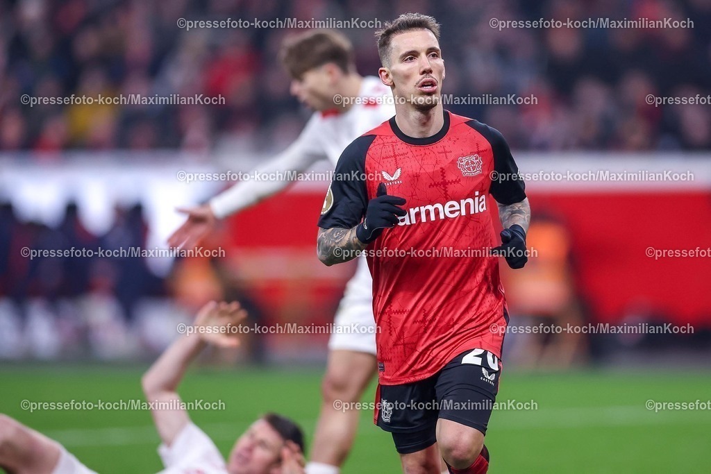 DFB05022502289 | 05.02.2025, Fußball, DFB-Pokal Viertelfinale, Bayer 04 Leverkusen - 1.FC Köln, BayArena, Saison 2024 2025: Alejandro Grimaldo (Bayer04 Leverkusen #20)DFB regulations prohibit any use of photographs as image sequences and or quasi-video.