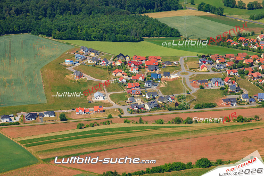 Luftbild von  Rentweinsdorf - Luftaufnahme wurde 2015 von https://frankenair.de mittels Flugzeug (keine Drohne) erstellt - die Geschenkidee