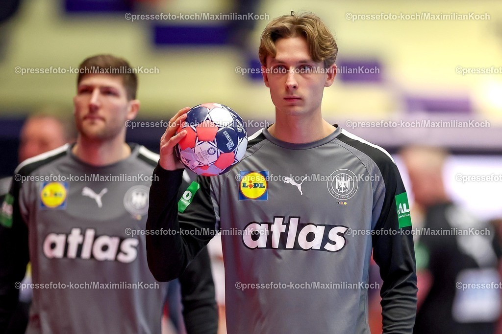EHF15012602118 | 15.01.2026, Handball, Men's EHF EURO 2026, Deutschland - Österreich, Jyske Bank Boxen in Herning, Dänemark, Preliminary Round:  Mathis Häseler (Germany #14) 