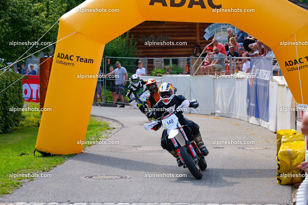 P1025623 | Erleben Sie atemberaubende, hochqualitative Fotos Ihrer Fahrt entlang der malerischen Alpenstraßen. Besuchen Sie alpineshots.com, um professionelle Aufnahmen Ihrer unvergesslichen Reise zu finden und zu kaufen - Realisiert mit Pictrs.com