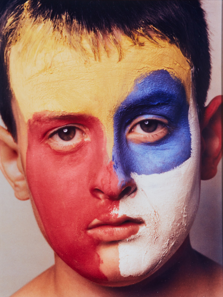 032art_Bee-Braxm_0928 | Werk aus  dem Jahr 1994   Nach einer Aktion im Ritterhausmuseum Offenburg. Kunstmaler Rainer Braxmaier und Modefotograf Wilfried Beege.