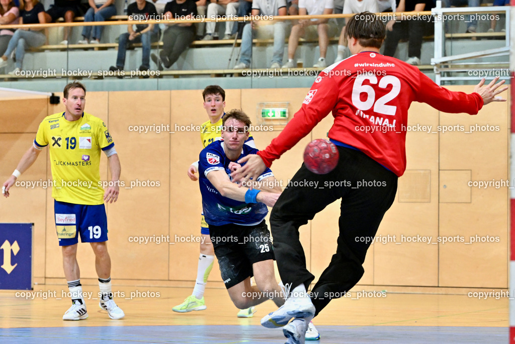 SC Ferlach vs. UHC Hollabrunn | #19 GAL Kristof UHC Hollabrunn, #12 PAVLOV Hari UHC Hollabrunn, #25 PLONER Florian SC Ferlach, #62 NIMANAJ Arianit UHC Hollabrunn, SC Ferlach vs. UHC Hollabrunn, SC Ferlach vs. UHC Hollabrunn am 20.09.2025 in Ferlach (Ballspielhalle Ferlach), Austria, (Photo by Bernd Stefan)