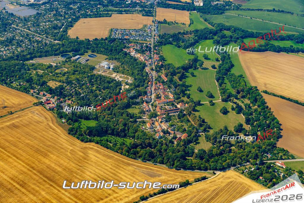 Luftbild Vs Google Maps    Weimar -Das Luftbild wurde 2025 vom UL-Flugzeug heraus erstellt ( keine Drohnenluftbilder ) - Hochauflösende Luftaufnahme -Nicht vergleichbar mit Google Maps oder Satelittenbilder- Die Geschenkidee !Mit Lizenz und Bildrechte bestellbar