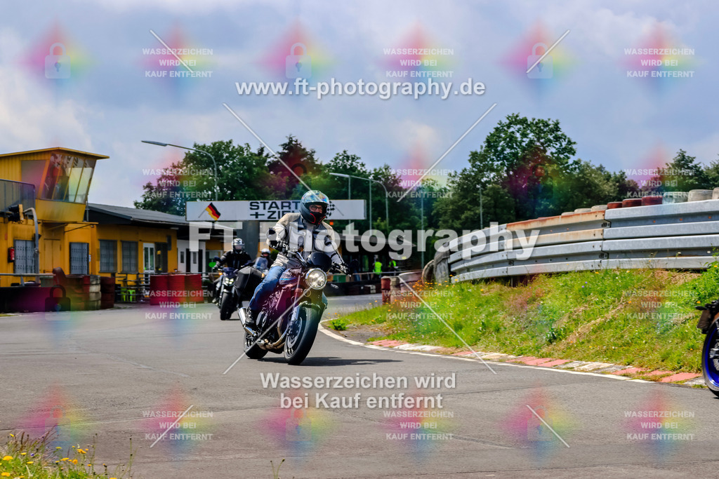 _TCM3356 | Hier findet Ihr Bilder von Touristenfahrten auf der Nürburgring Nordschleife oder von anderen Veranstaltungen die ich besucht habe. Viel Spass beim Durch Schauen 