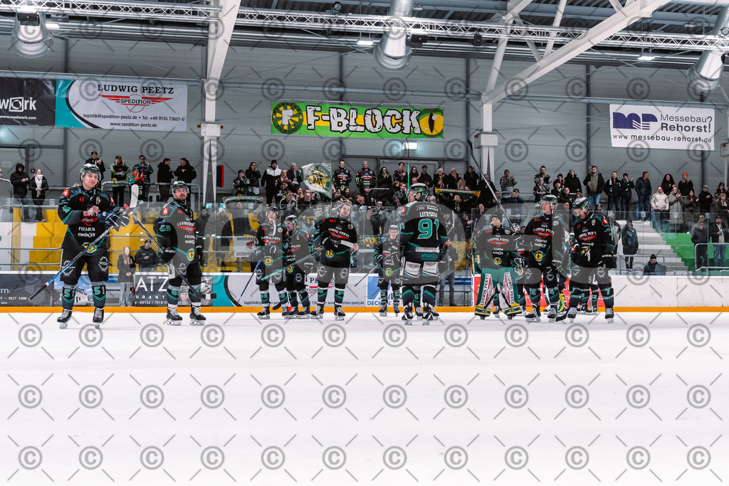 Alligators_vs_Passau_03_12_2025-72 | Höchstadt Alligators Fotogalerie: Eishockey-Action aus Franken. Professionelle Spielfotos, Portraits & Stadionbilder zum Download. Jetzt entdecken! - Realisiert mit Pictrs.com