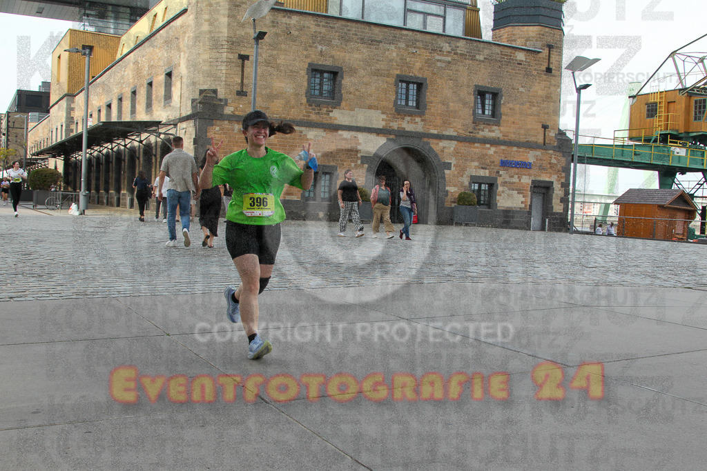 250920_1538_EV4_9335 | Sportfotografie im Rhein-Sieg Kreis, Köln, Bonn, NRW, Rheinland Pfalz, Hessen, etc. Unser Tätigkeitsfeld umfasst den Laufsport vom Volkslauf über den Marathon, Duathlon, Triathon bis zum Ultralauf wie Kölnpfad Ultra oder Schindertrail.