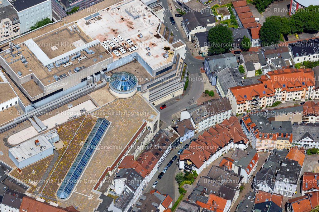 Luftbild Lüdenscheid-5028 | Gebäude des Einkaufszentrum "Stern-Center Lüdenscheid" an der Altenaer Straße, Thünenstraße in Lüdenscheid im Bundesland Nordrhein-Westfalen, Deutschland - Realisiert mit Pictrs.com